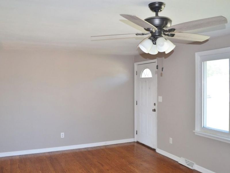 4642 Laredo Street, Springfield, OH 45503 Photo 2