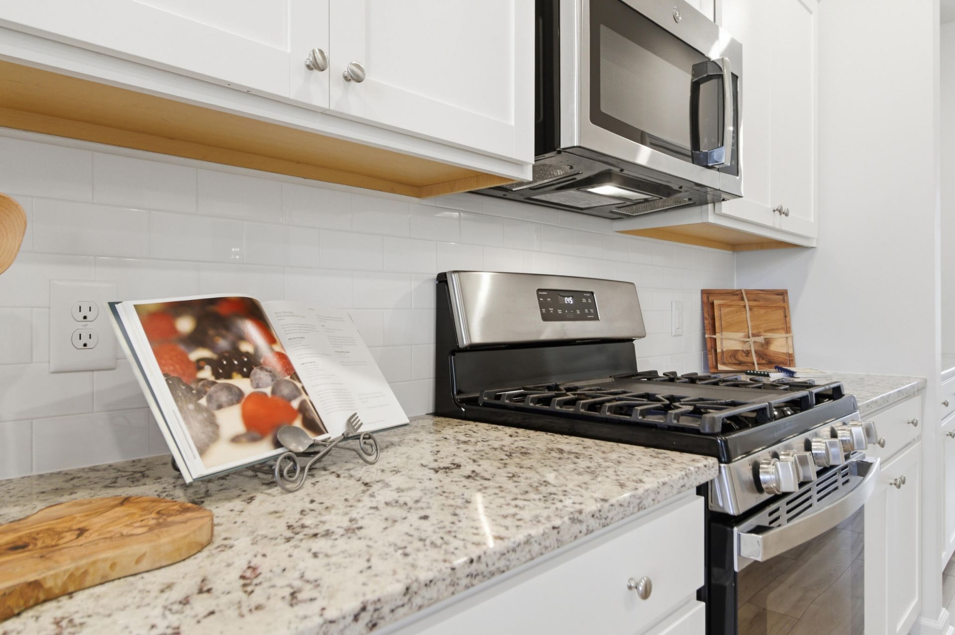 1123 Fitzgerald Court Photo 11