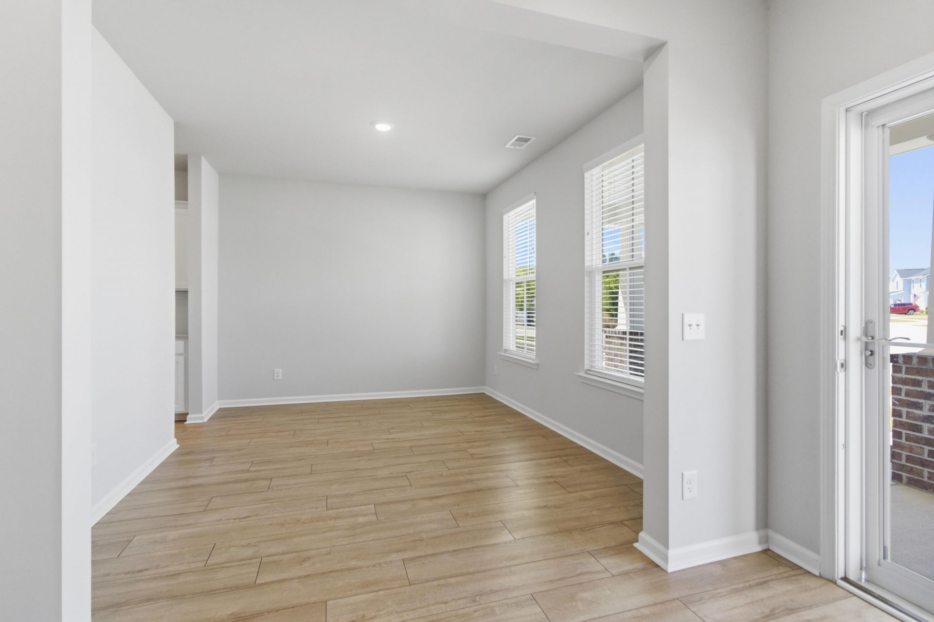 1123 Fitzgerald Court Photo 7