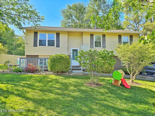 6417 Hunters Glen Drive, Knoxville, TN 37921