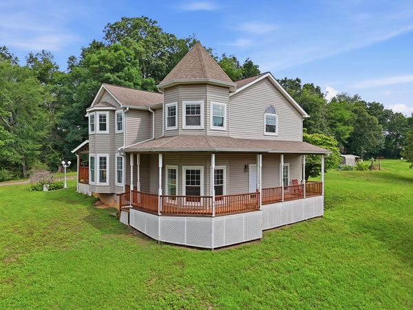 8011 Tn- 58, Harrison, TN 37341