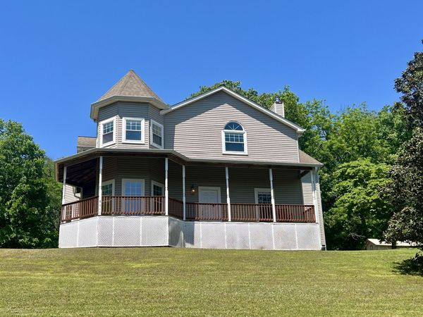 8011 Tn- 58 , Harrison, TN 37341