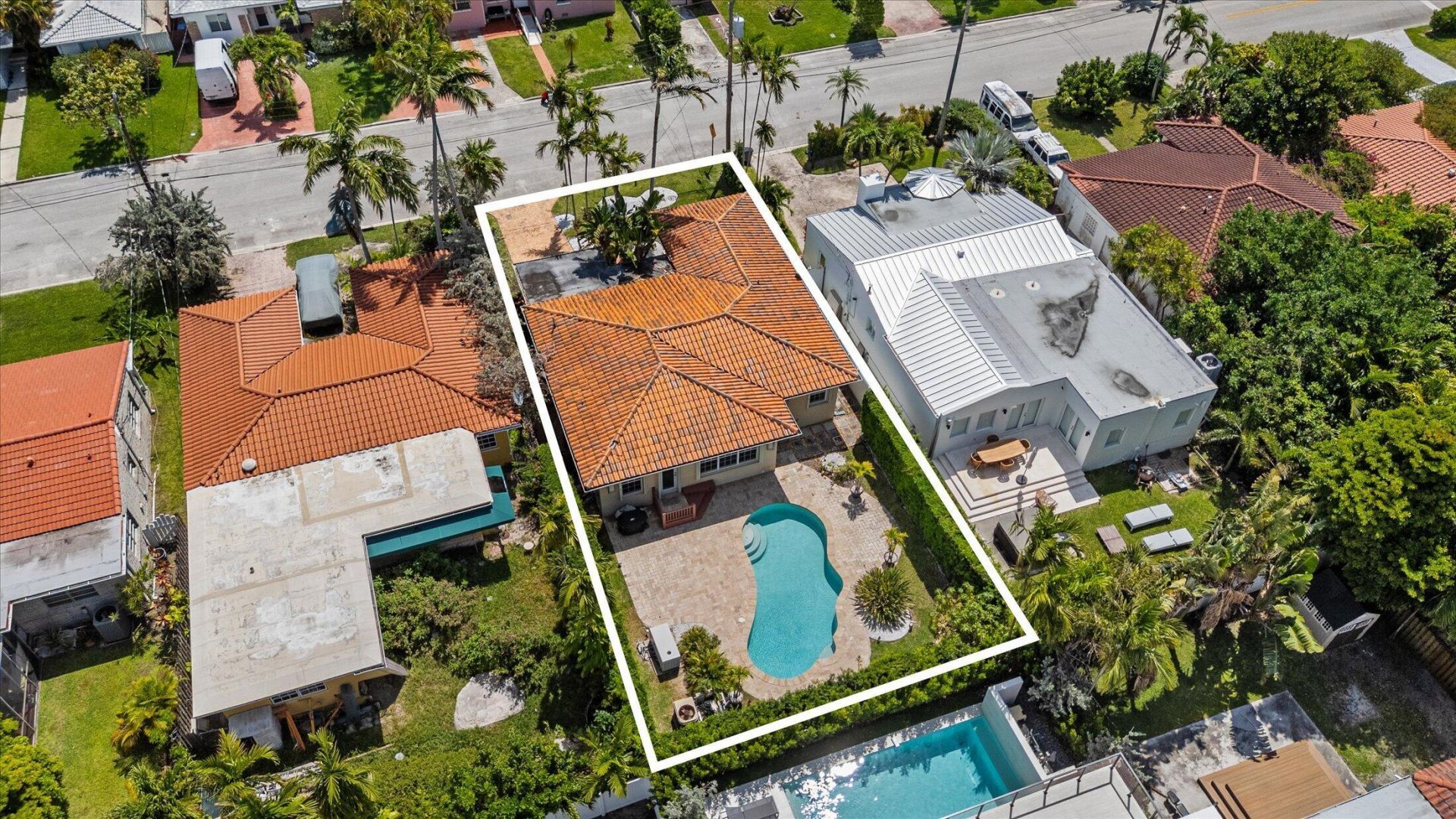 8934 Emerson Avenue, Surfside, FL 33154 Photo