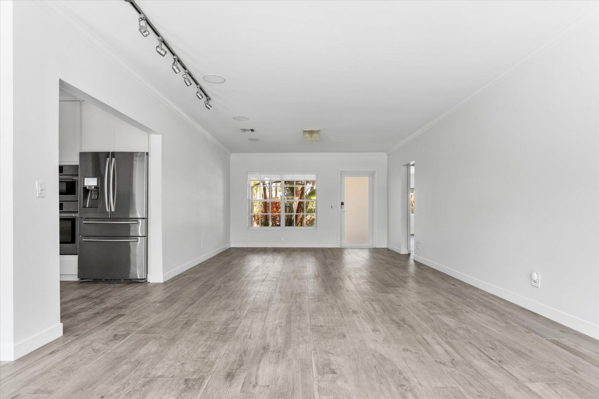 8934 Emerson Avenue, Surfside, FL 33154 Photo