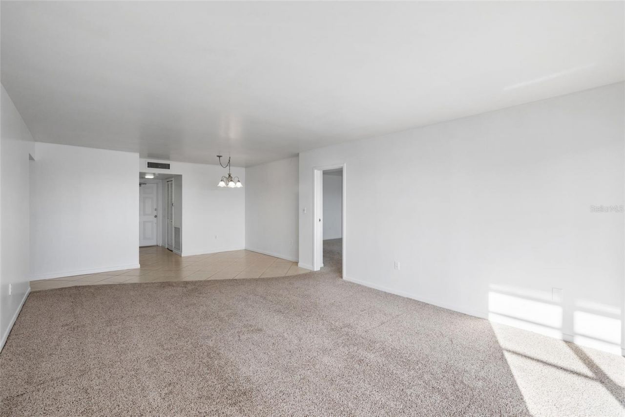 5108 Brittany Drive S, Unit 903, Saint Petersburg, FL 33715 Photo