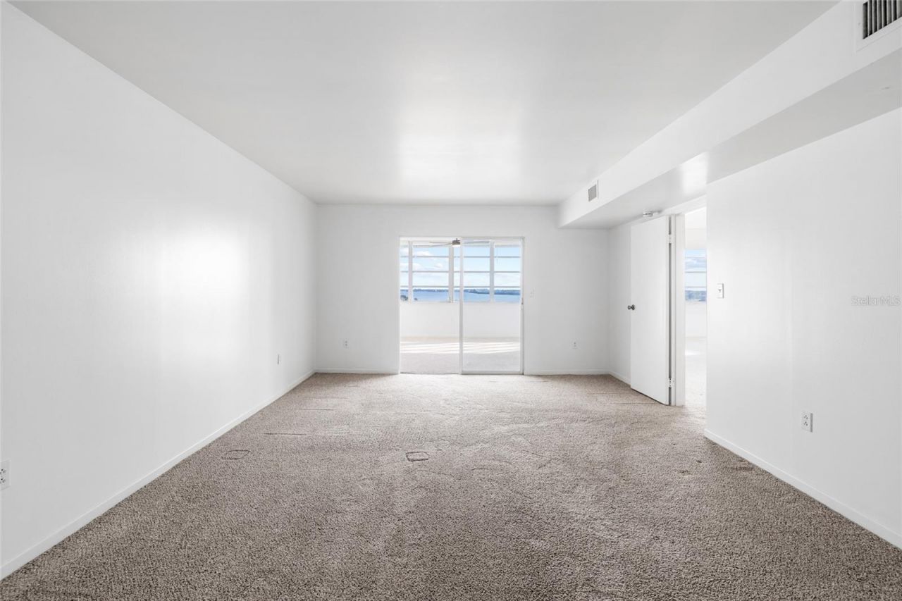 5108 Brittany Drive S, Unit 903, Saint Petersburg, FL 33715 Photo