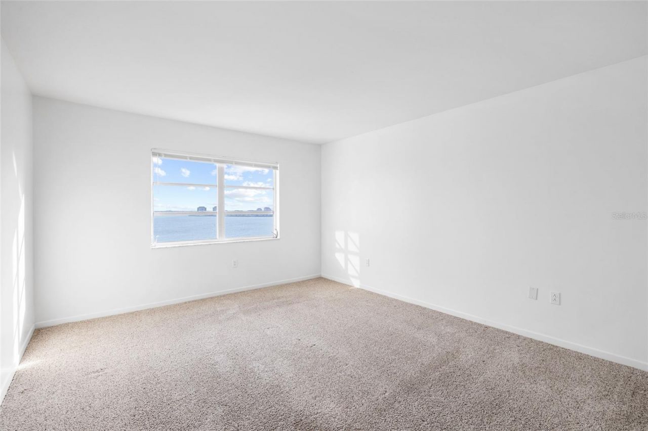 5108 Brittany Drive S, Unit 903, Saint Petersburg, FL 33715 Photo