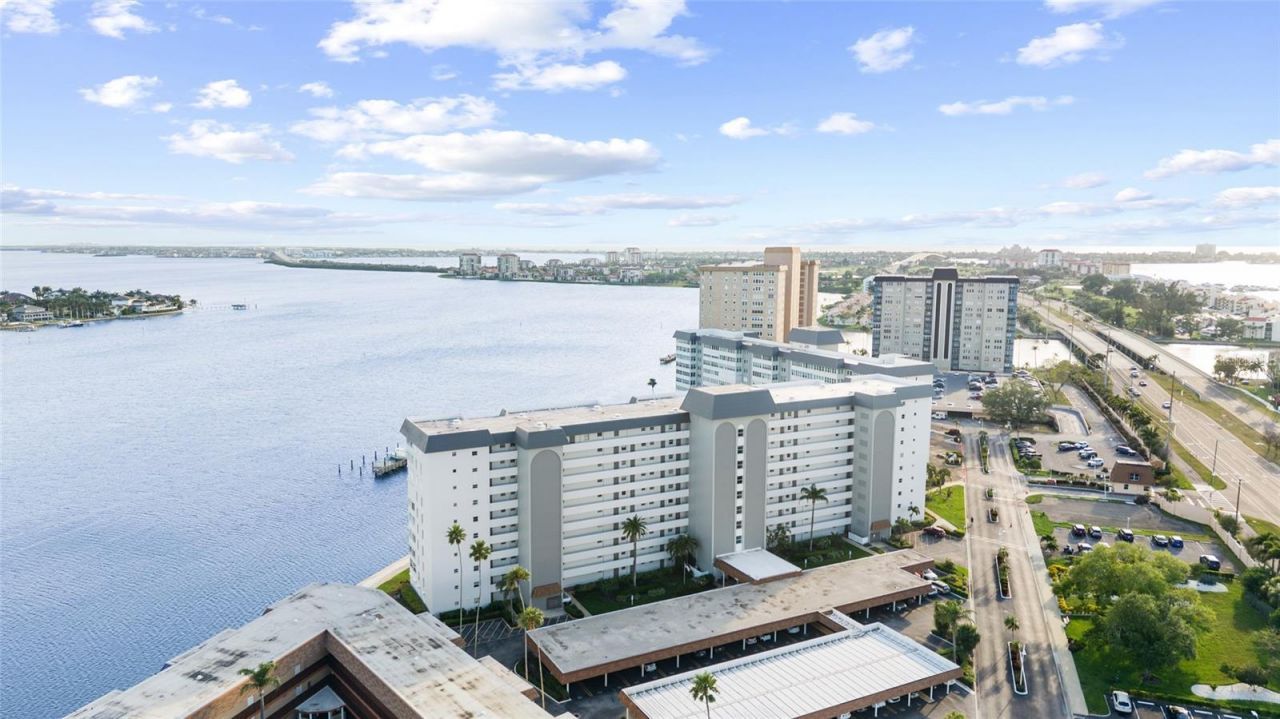 5108 Brittany Drive S, Unit 903, Saint Petersburg, FL 33715 Photo