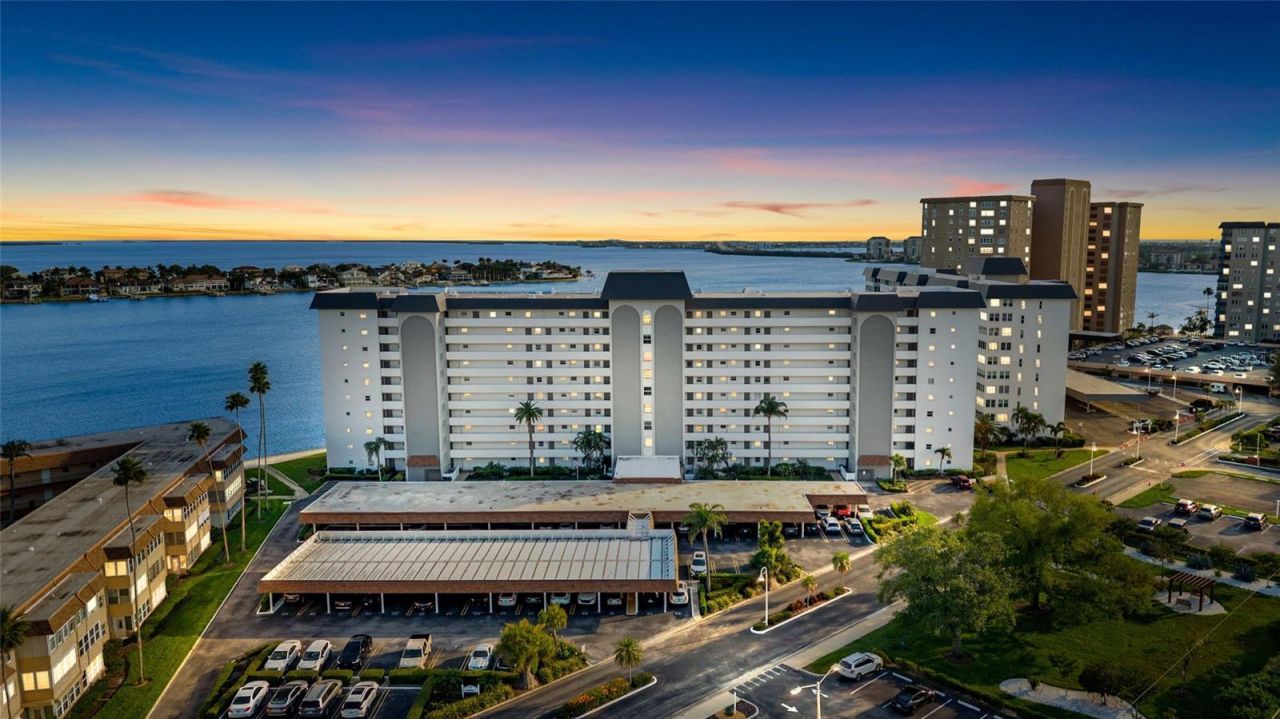 5108 Brittany Drive S, Unit 903, Saint Petersburg, FL 33715 Photo