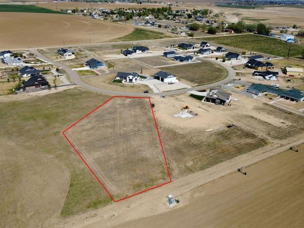 9320 Meadow Farms Drive , Milliken, CO 80543