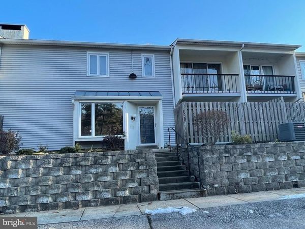 121 E CHELSEA CIRCLE , NEWTOWN SQUARE, PA 19073