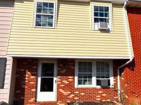 1114 RAVENWOOD ROAD , STEPHENS CITY, VA 22655