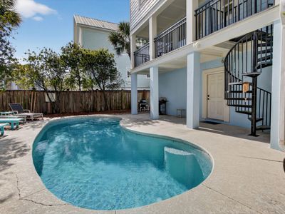 10 10th Avenue, Isle of Palms, SC 29451