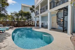 10 10th Avenue photo 4