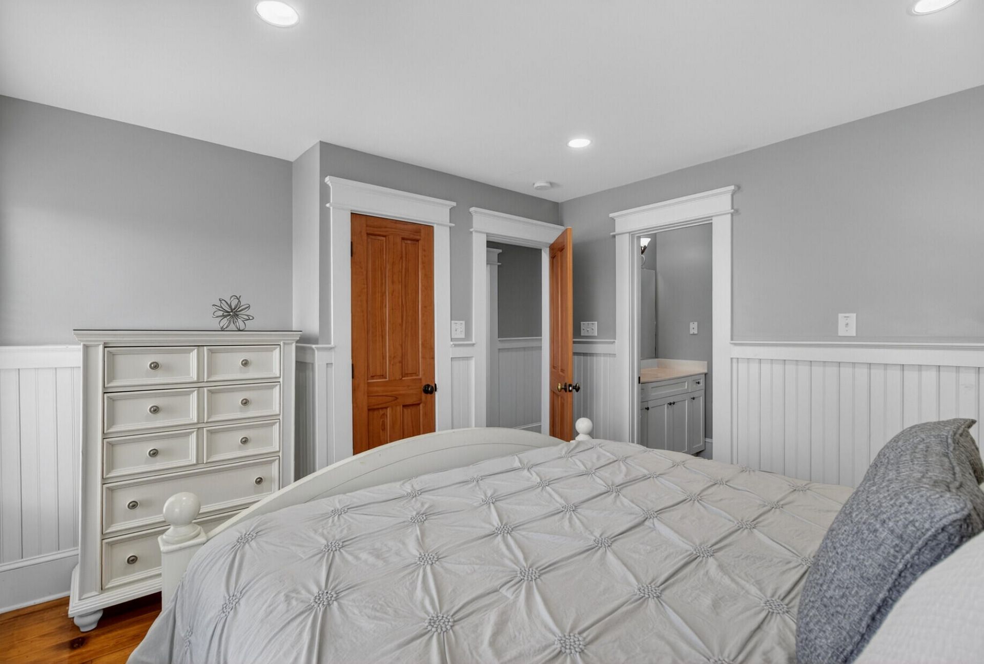 10 10th Avenue Photo 26