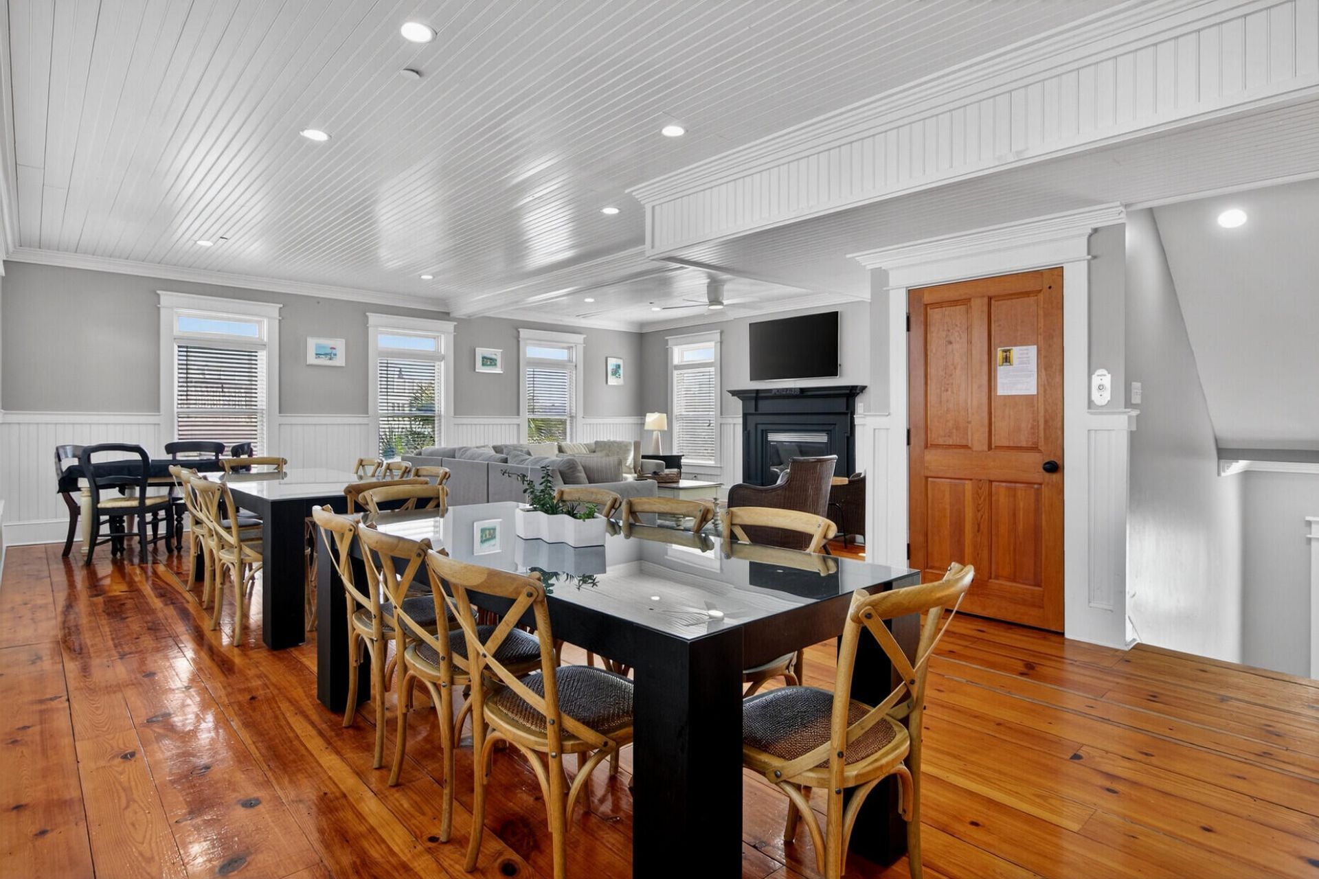 10 10th Avenue Photo 31