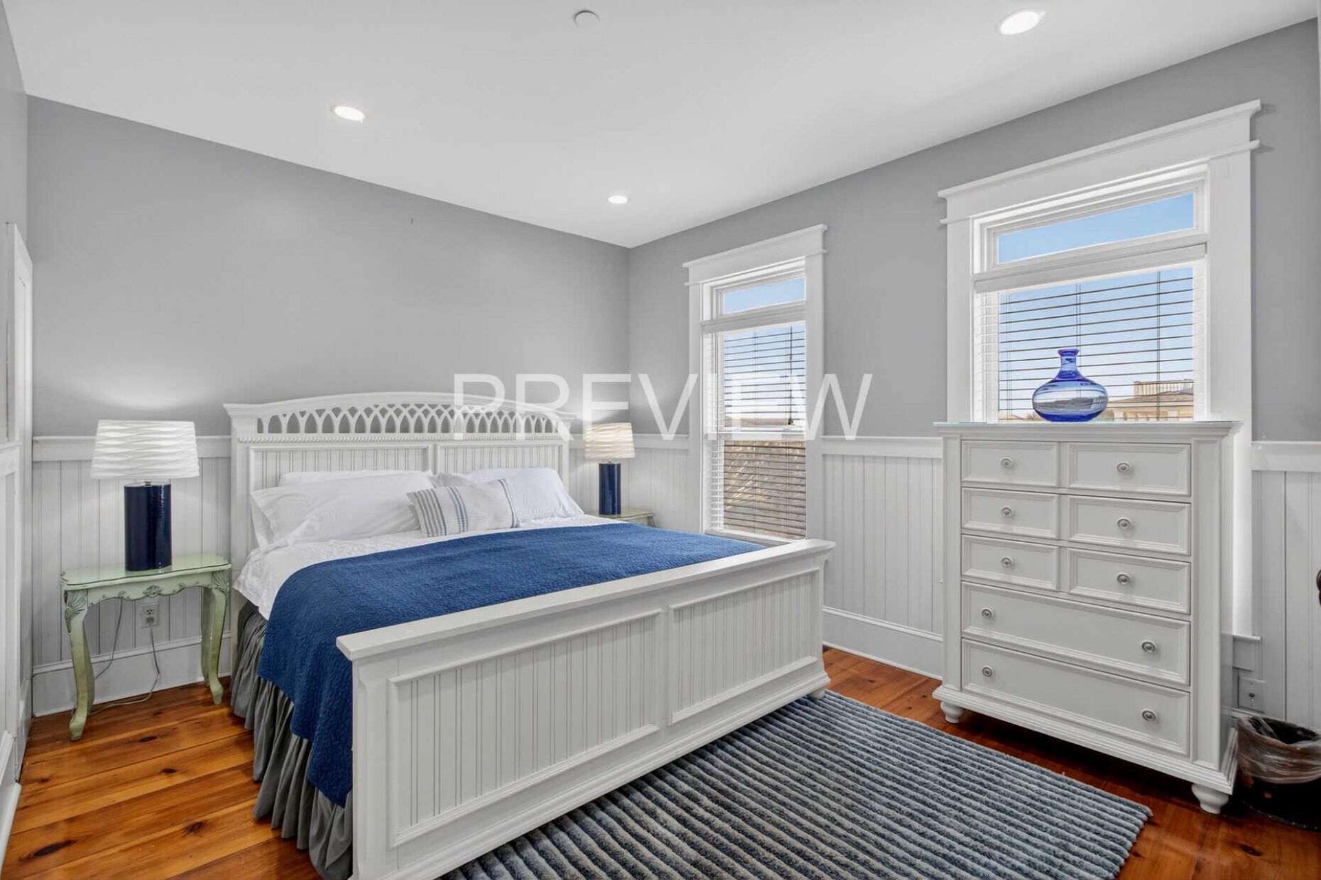 10 10th Avenue Photo 32