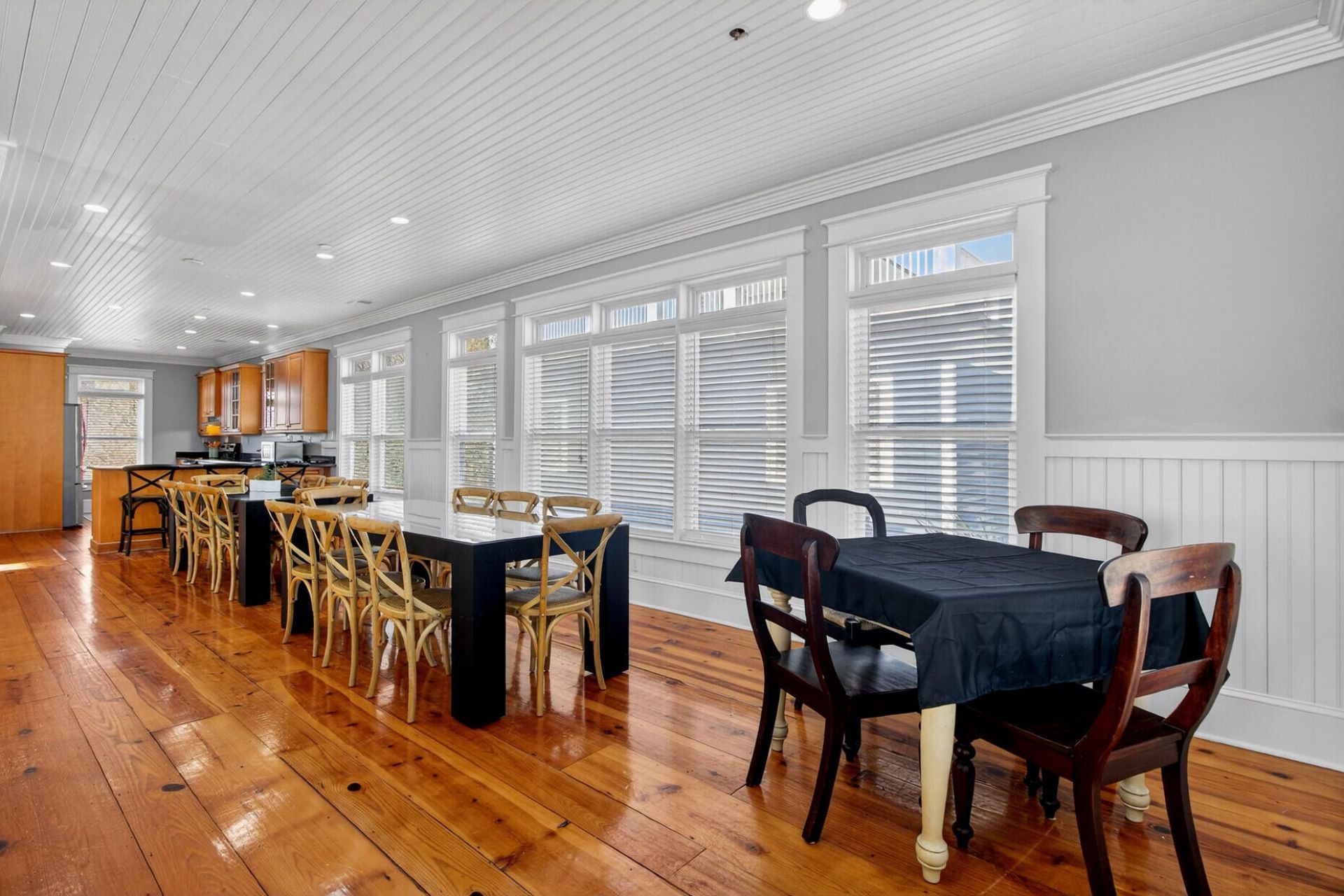 10 10th Avenue Photo 32