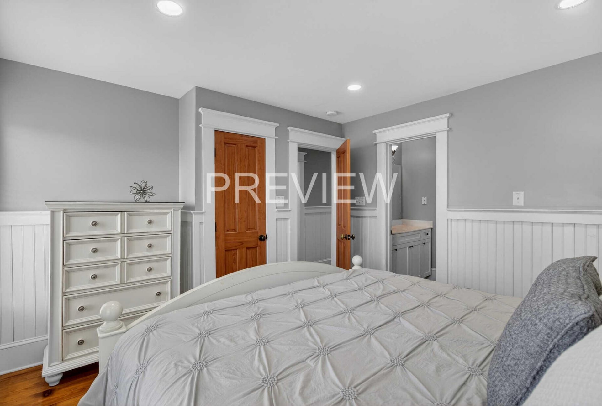 10 10th Avenue Photo 38