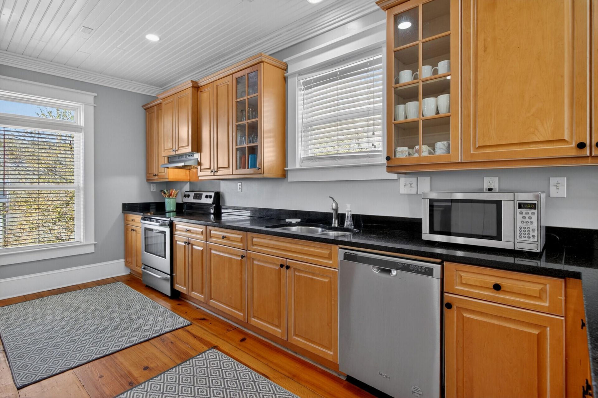 10 10th Avenue Photo 39