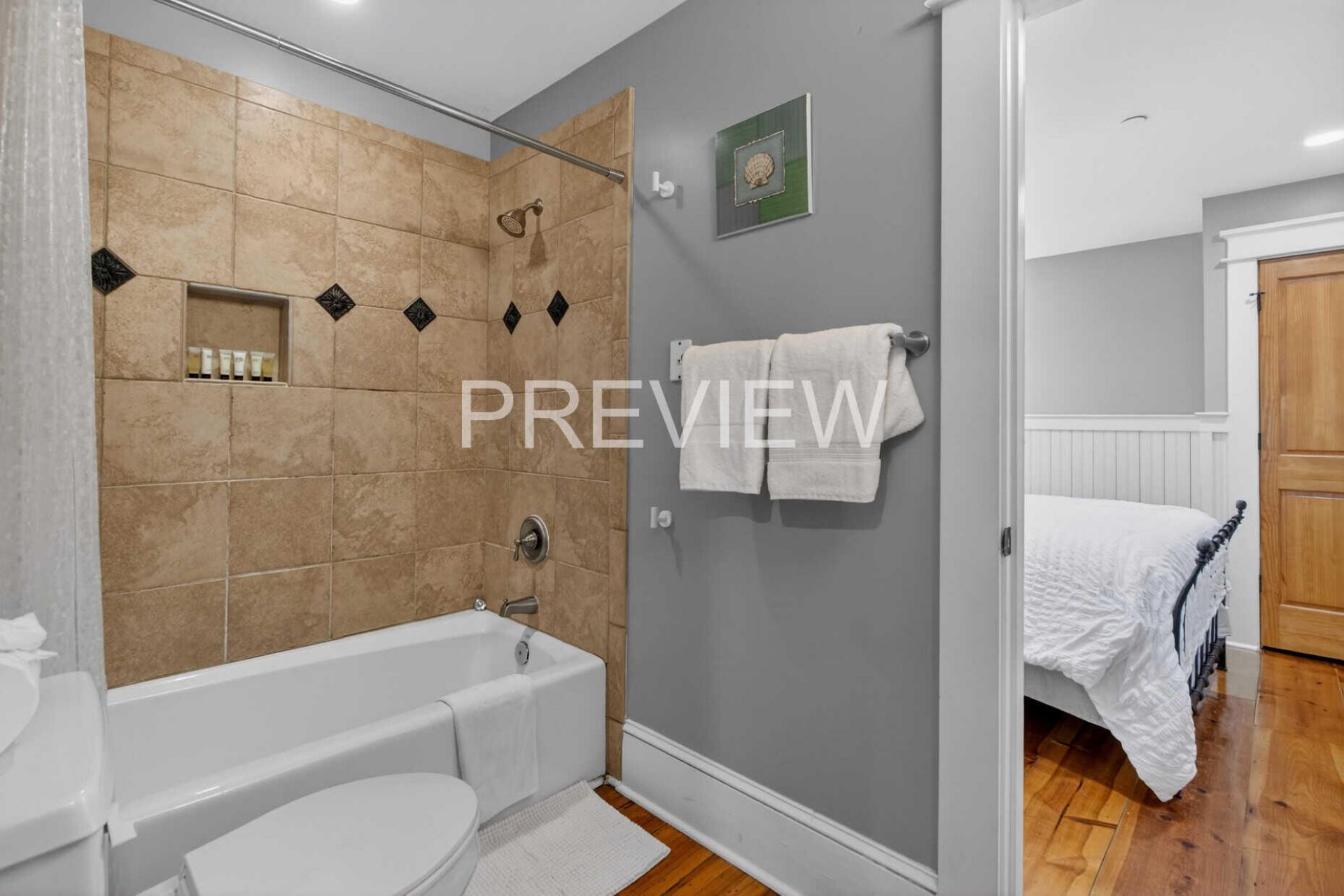 10 10th Avenue Photo 40