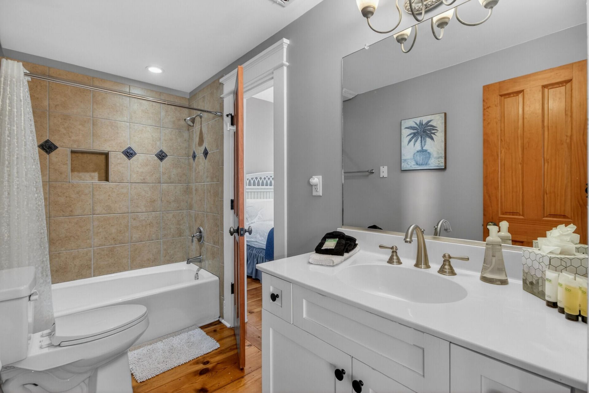 10 10th Avenue Photo 43