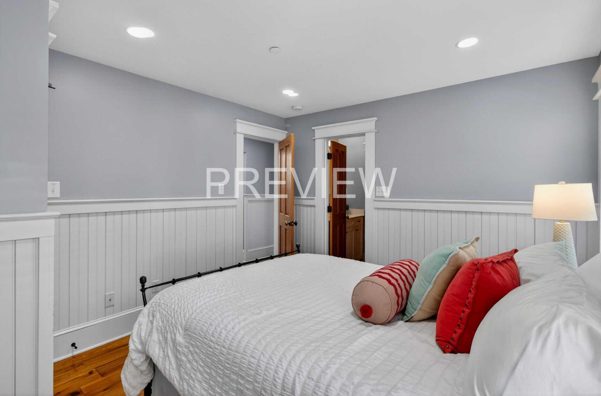 10 10th Avenue Photo 44