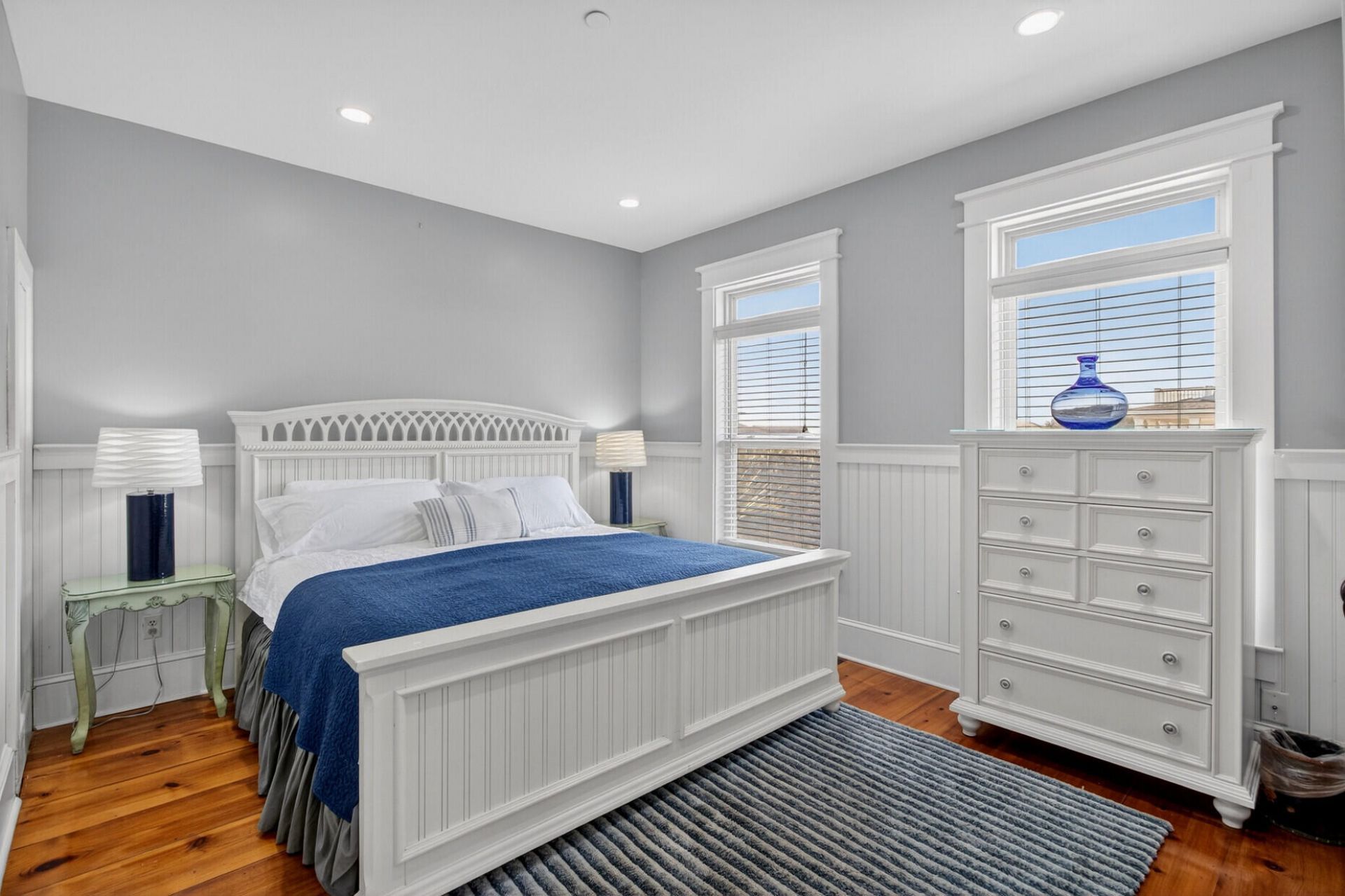 10 10th Avenue Photo 45