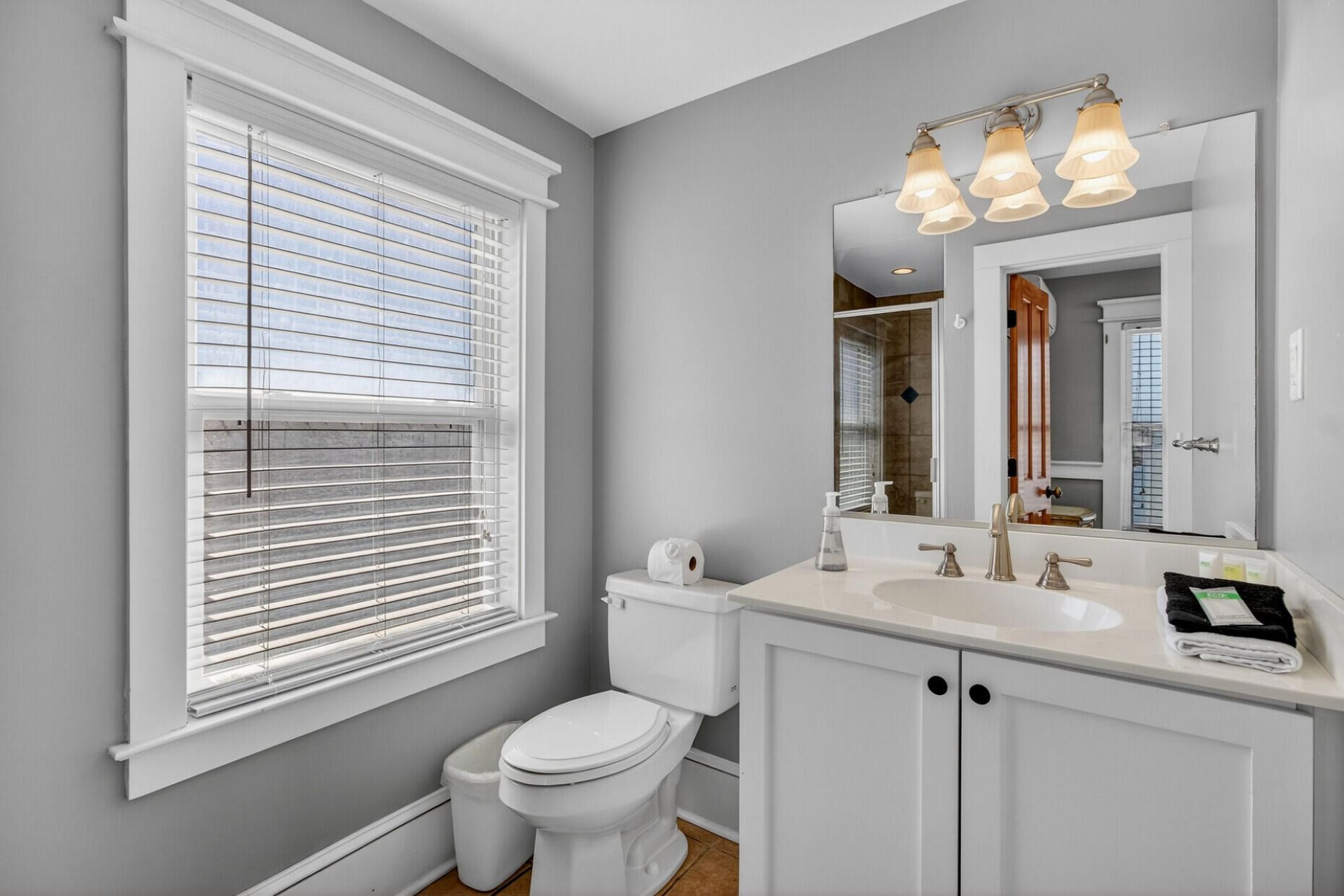 10 10th Avenue Photo 54
