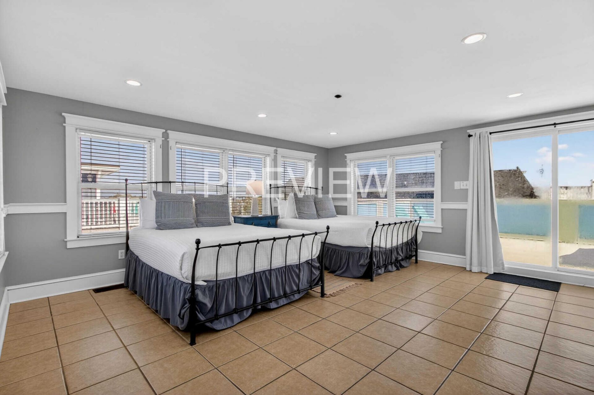 10 10th Avenue Photo 55