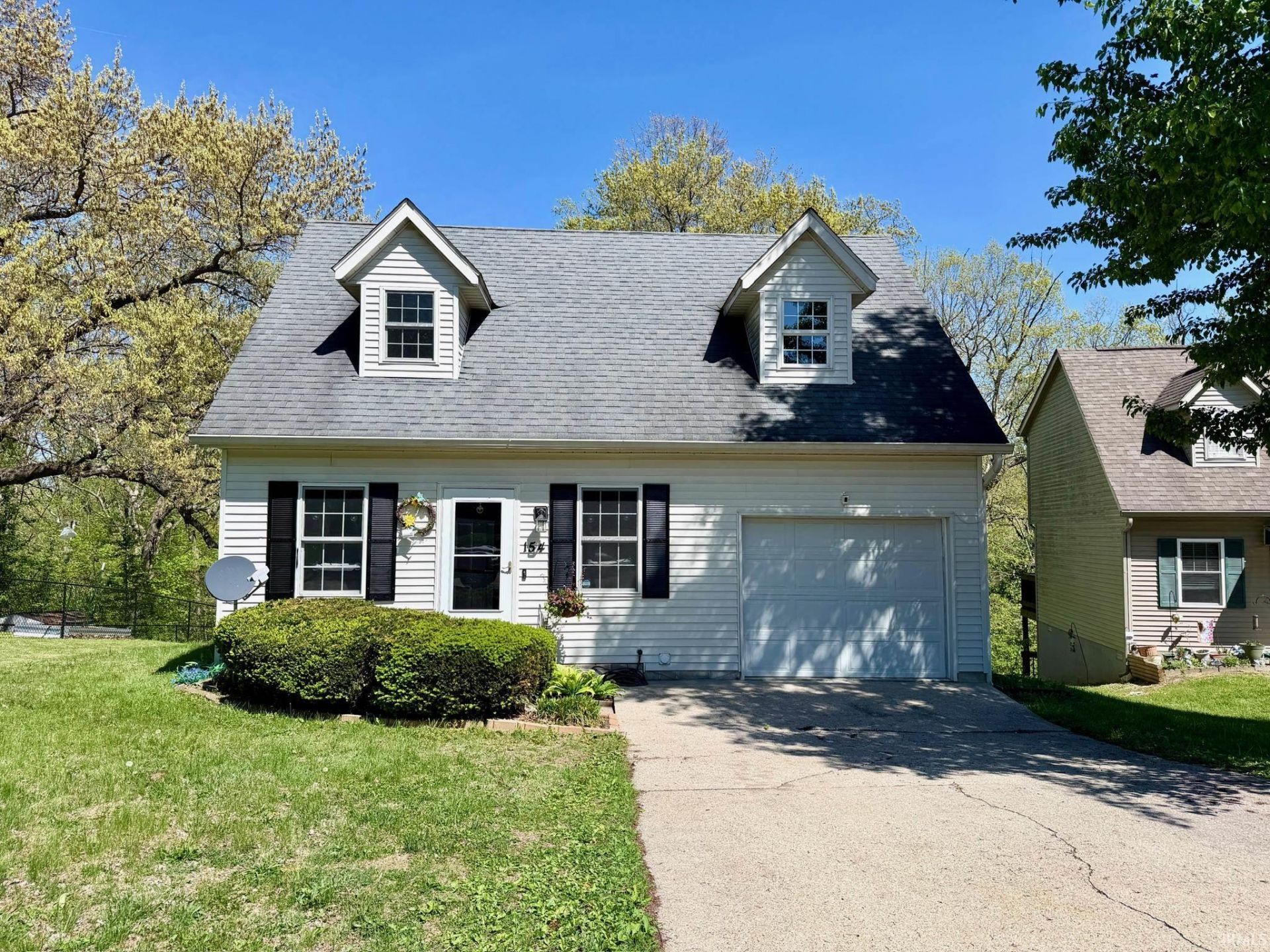 154 J Hunter Drive, Bedford, IN 47421 Main Photo