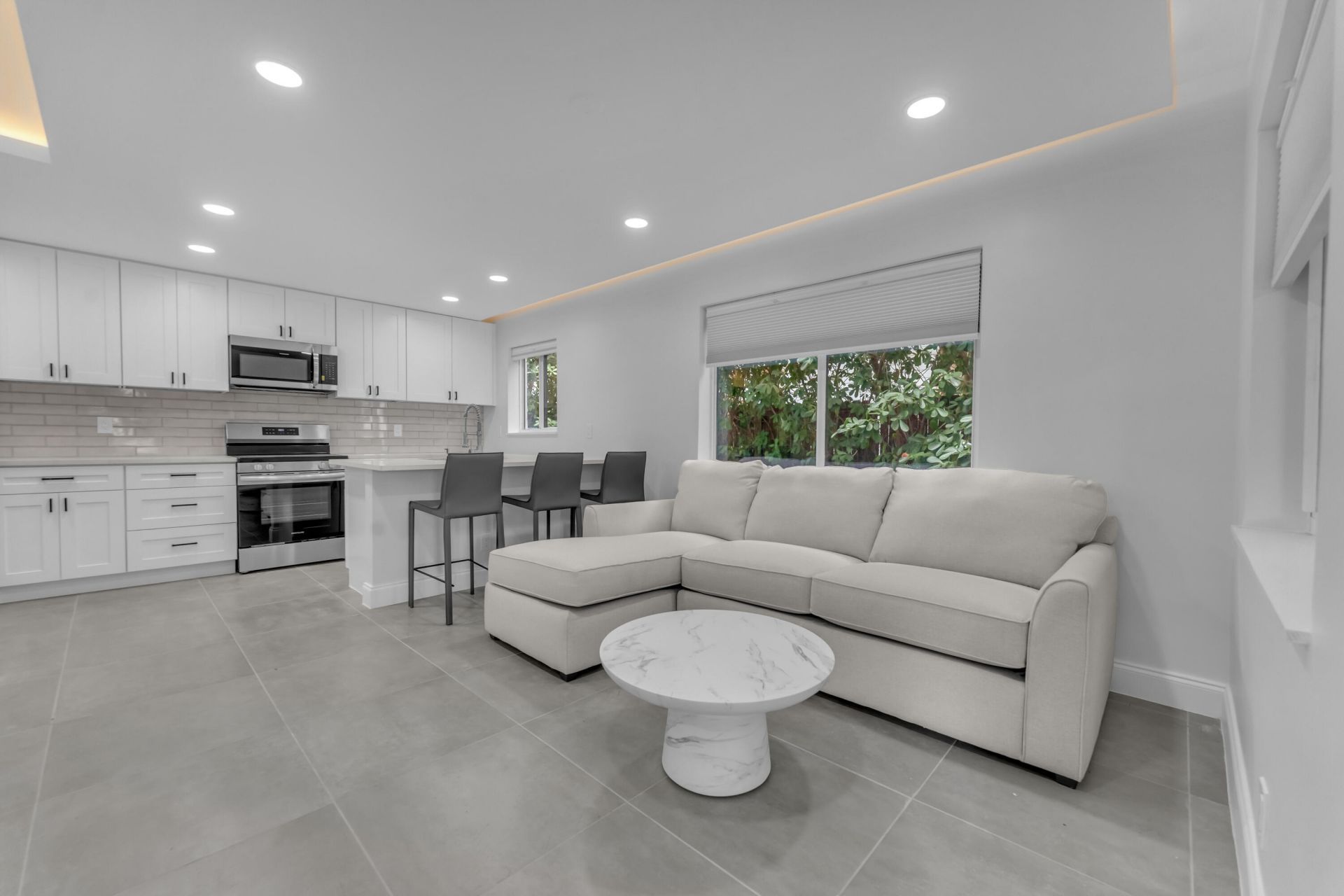 381 SE 15th Avenue, Unit 1, Deerfield Beach, FL 33441 Photo