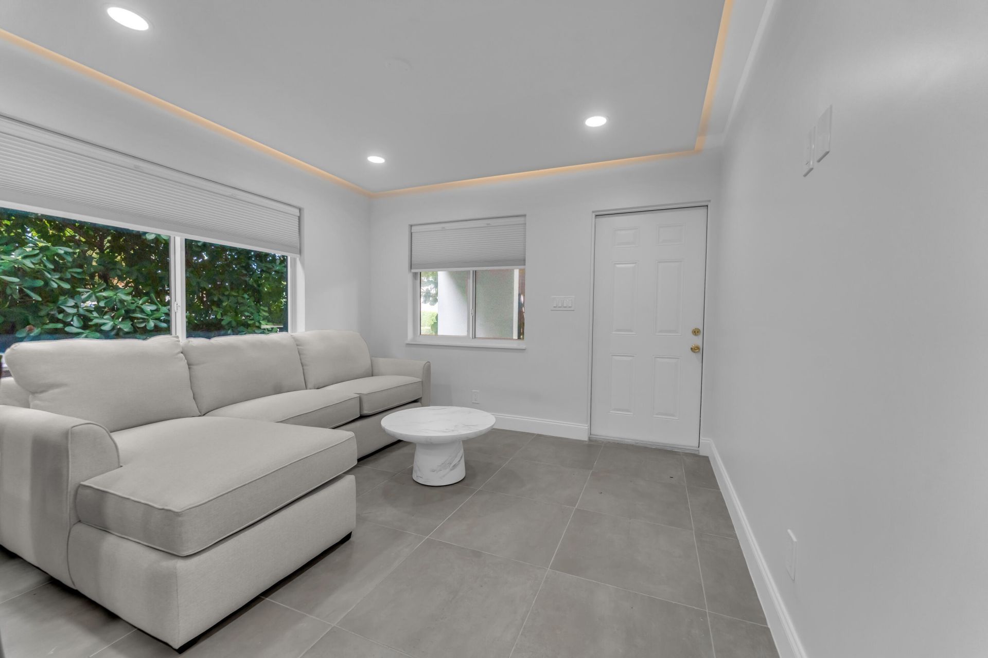 381 SE 15th Avenue, Unit 1, Deerfield Beach, FL 33441 Photo