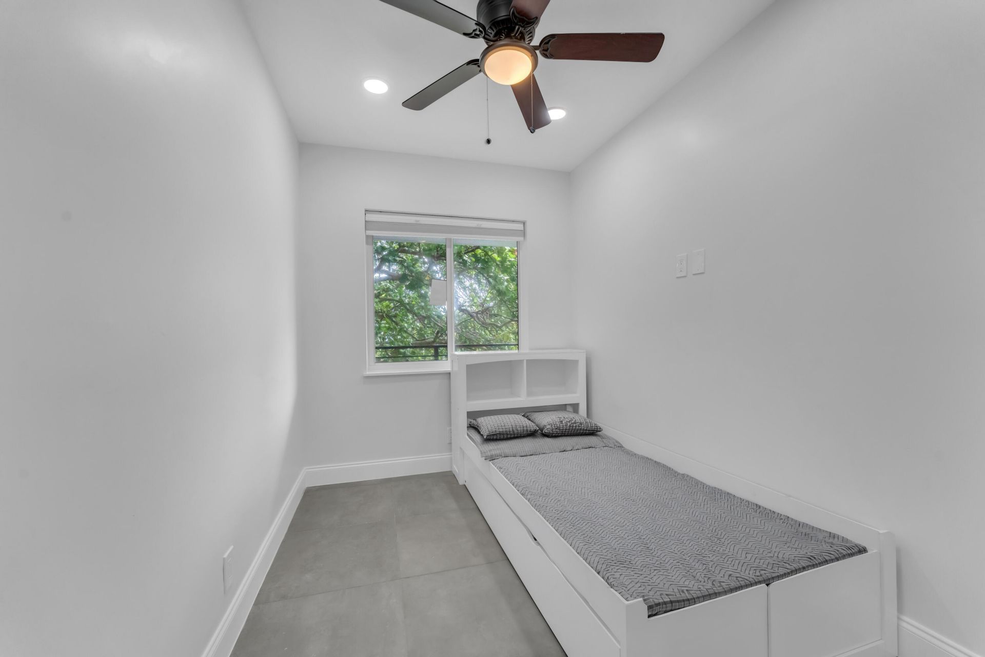 381 SE 15th Avenue, Unit 1, Deerfield Beach, FL 33441 Photo