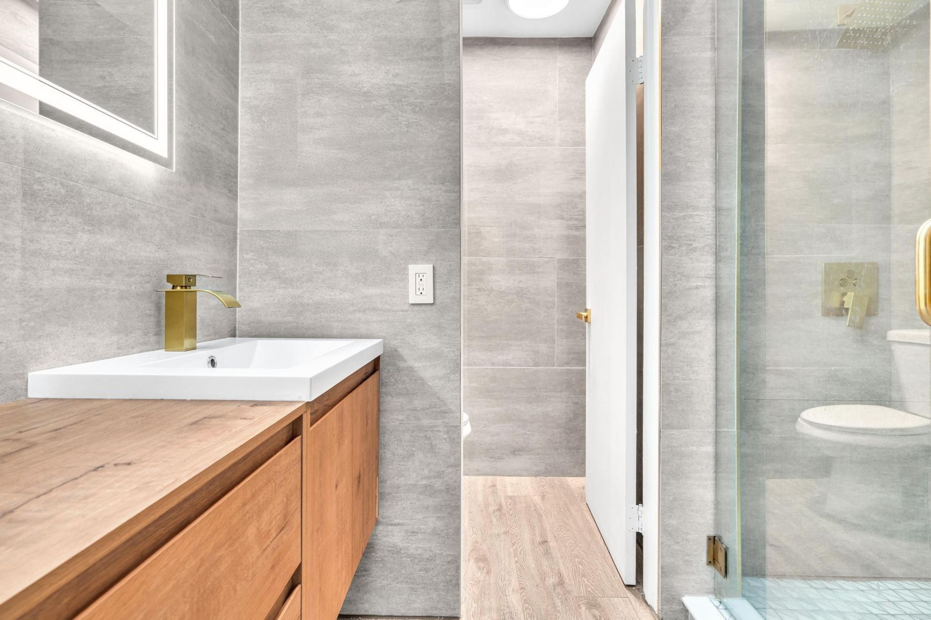 6663 Via Regina, Boca Raton, FL 33433 Photo