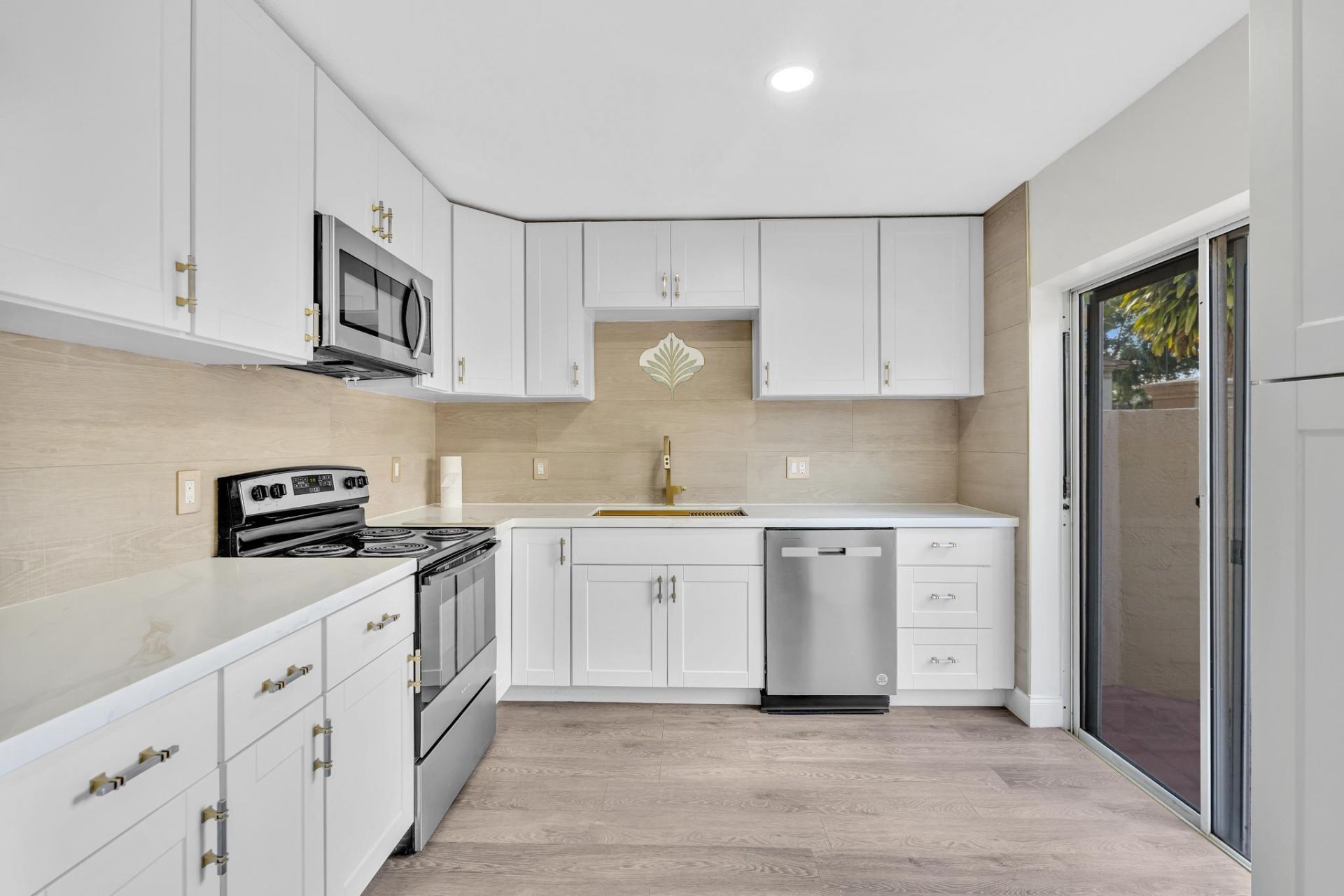 6663 Via Regina, Boca Raton, FL 33433 Photo