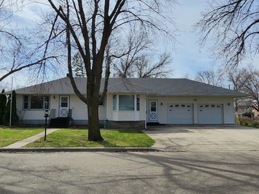 101 Elm Grove Lane, Prinsburg, MN 56281