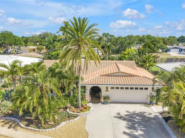 14261 PASSAGE WAY , SEMINOLE, FL 33776