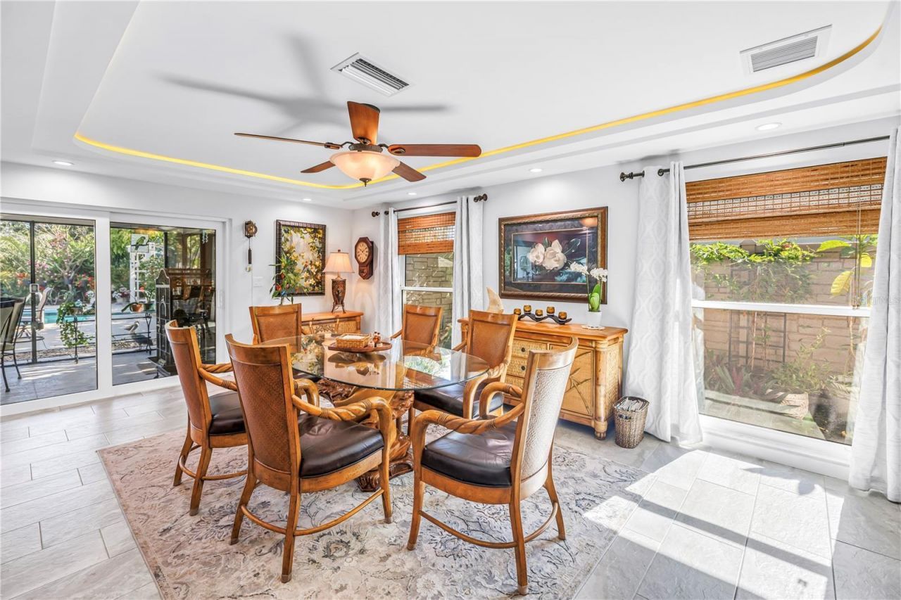 14261 Passage Way, Seminole, FL 33776 Photo