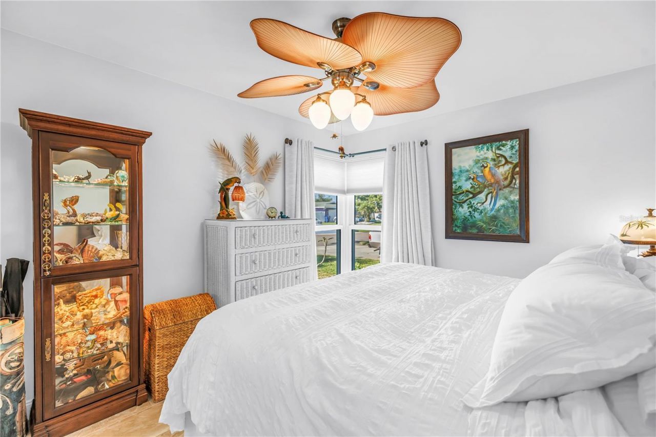 14261 Passage Way, Seminole, FL 33776 Photo