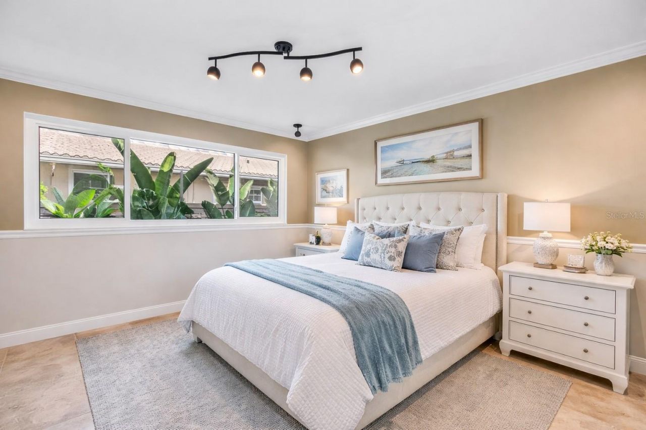 14261 Passage Way, Seminole, FL 33776 Photo