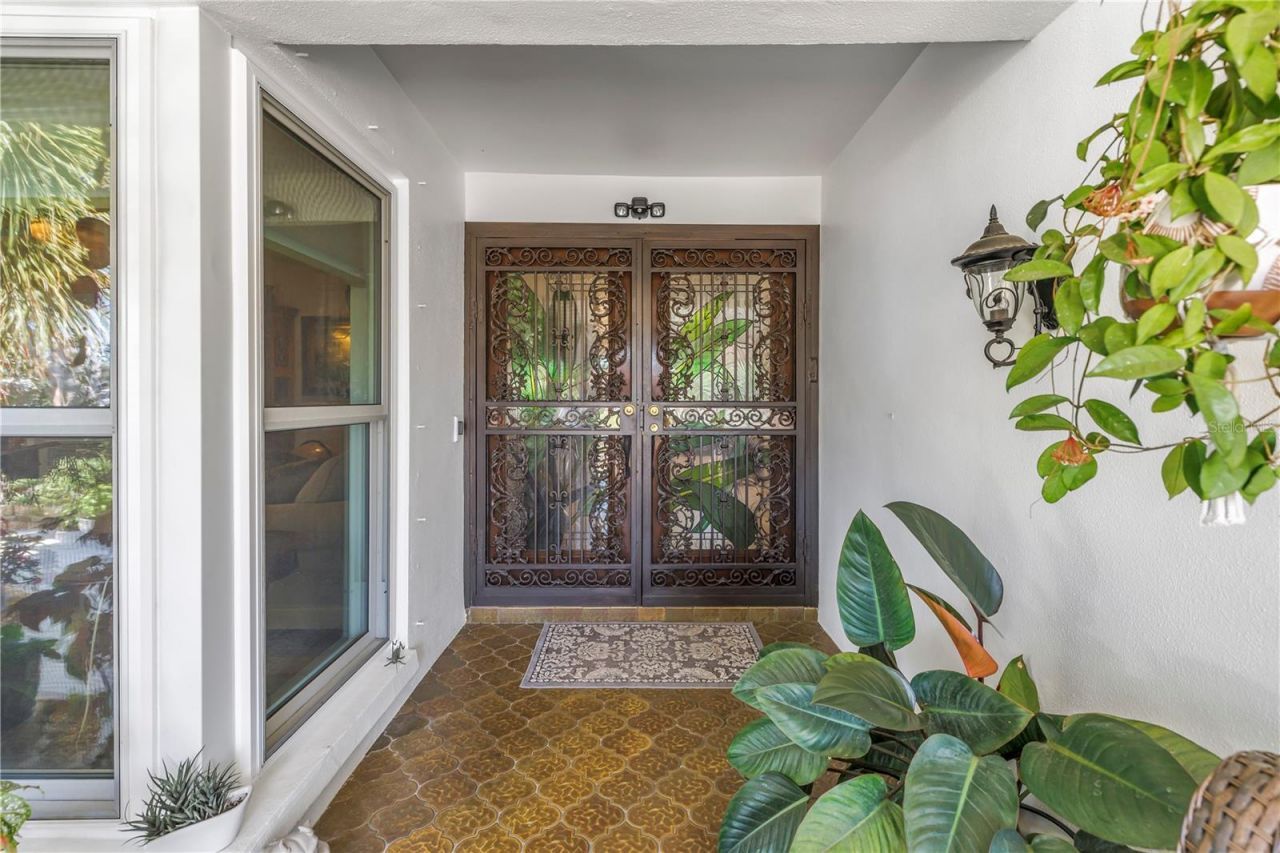 14261 Passage Way, Seminole, FL 33776 Photo