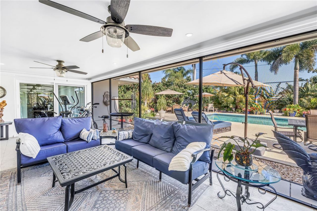 14261 Passage Way, Seminole, FL 33776 Photo