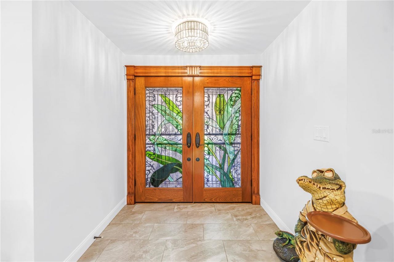 14261 Passage Way, Seminole, FL 33776 Photo