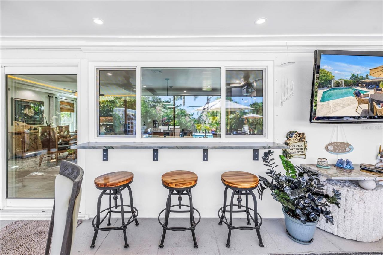 14261 Passage Way, Seminole, FL 33776 Photo