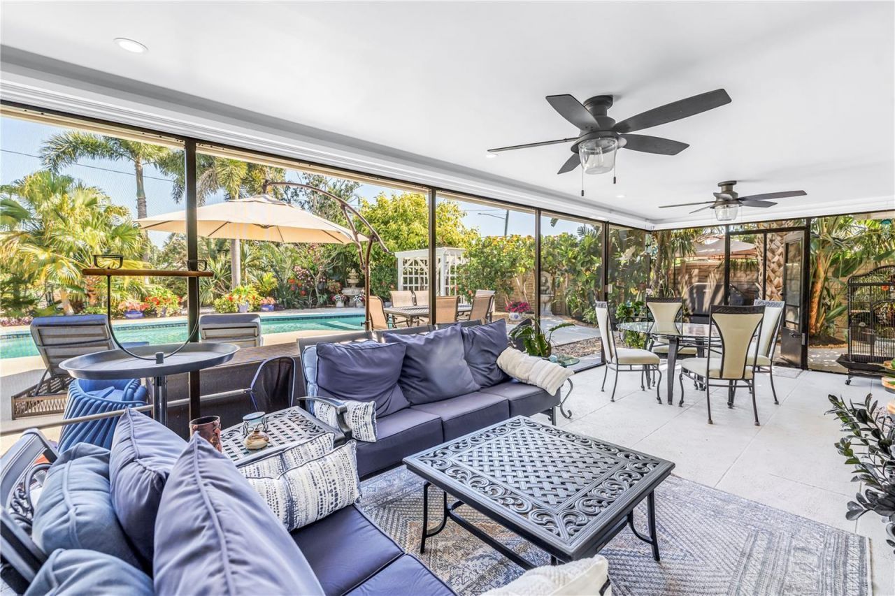 14261 Passage Way, Seminole, FL 33776 Photo