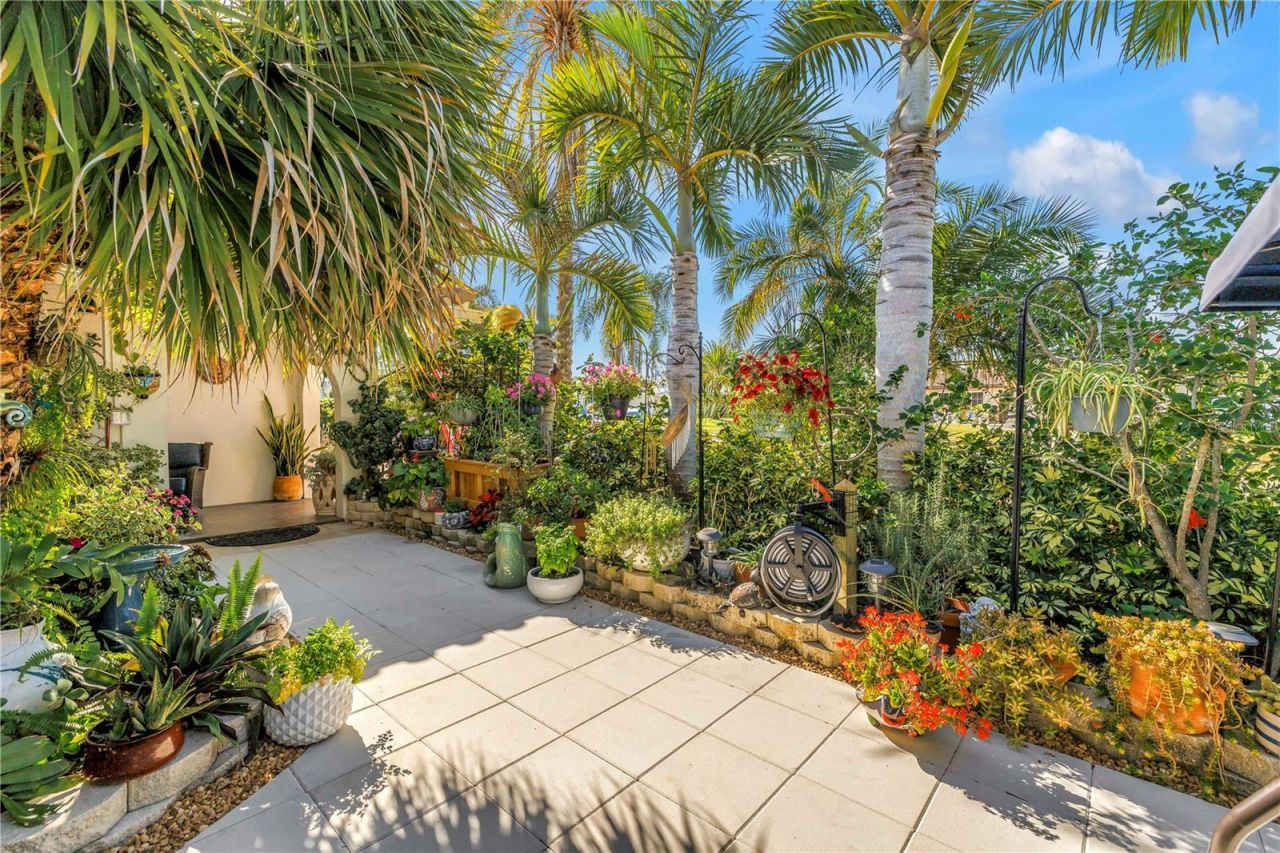 14261 Passage Way, Seminole, FL 33776 Photo