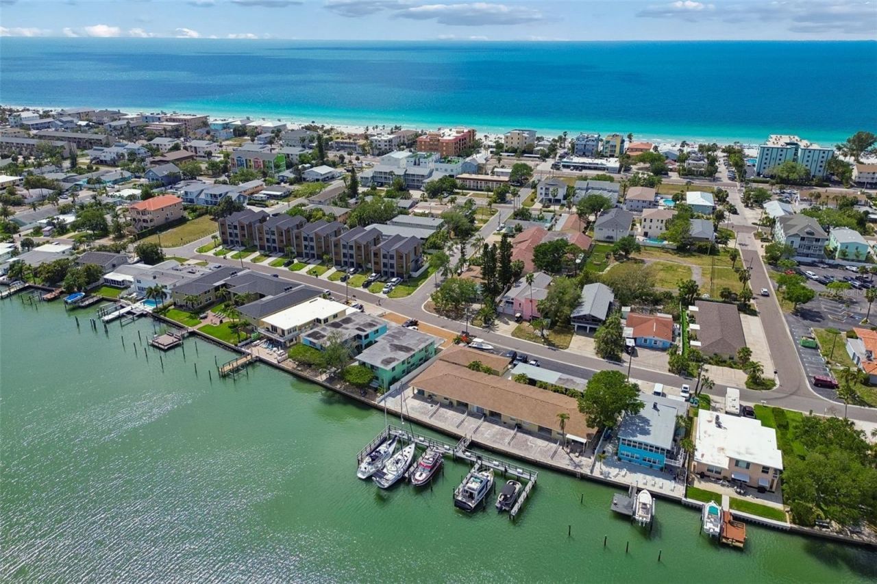 2307 Bay Boulevard , Indian Rocks Beach, FL 33785 Photo