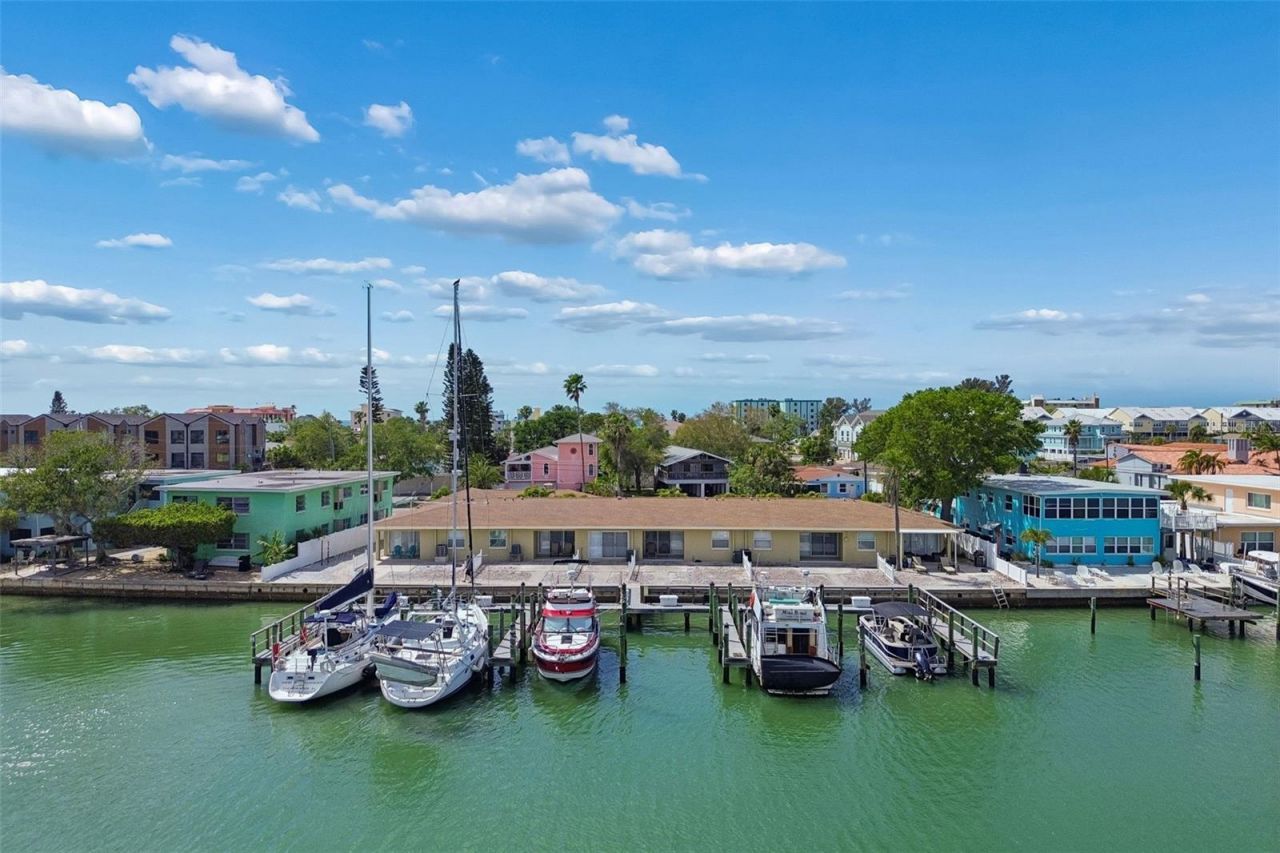 2307 Bay Boulevard , Indian Rocks Beach, FL 33785 Photo