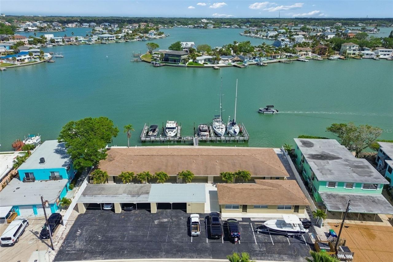 2307 Bay Boulevard , Indian Rocks Beach, FL 33785 Photo